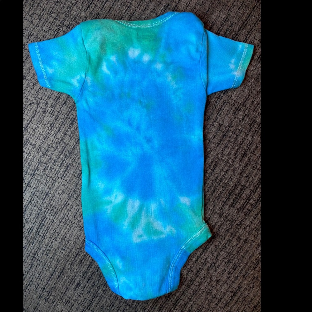 Tie Dye 3 - 6 months Onesie - Picture 3 of 3